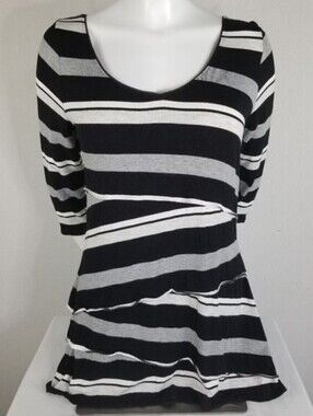 White House Black Market Wide‎ Ruffle Stripe Top